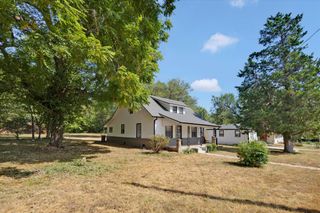 2753 W Nichols Street, Springfield, MO 65803