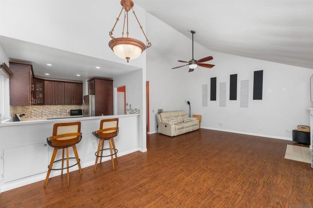 930 Via Mil Cumbres 142, Solana Beach, CA 92075