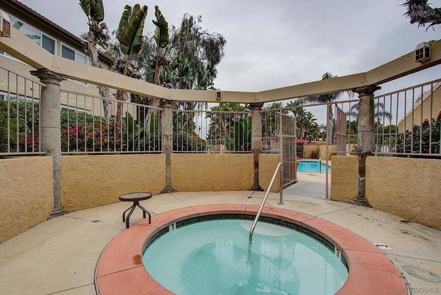 930 Via Mil Cumbres 142, Solana Beach, CA 92075