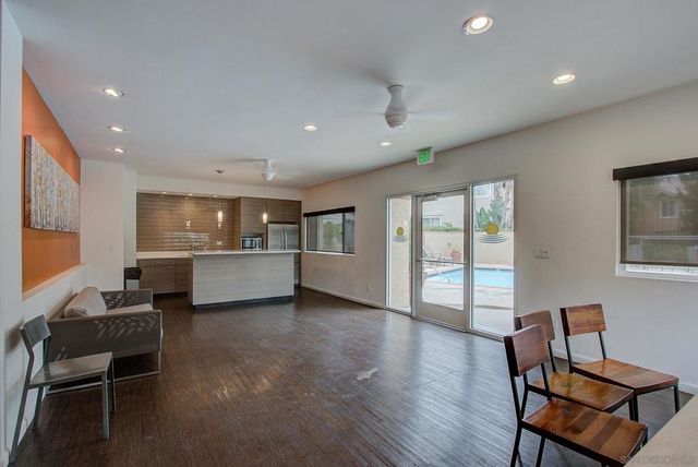 930 Via Mil Cumbres 142, Solana Beach, CA 92075
