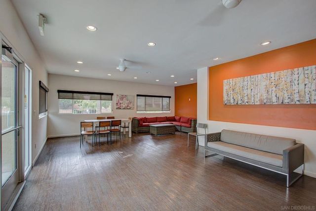 930 Via Mil Cumbres 142, Solana Beach, CA 92075