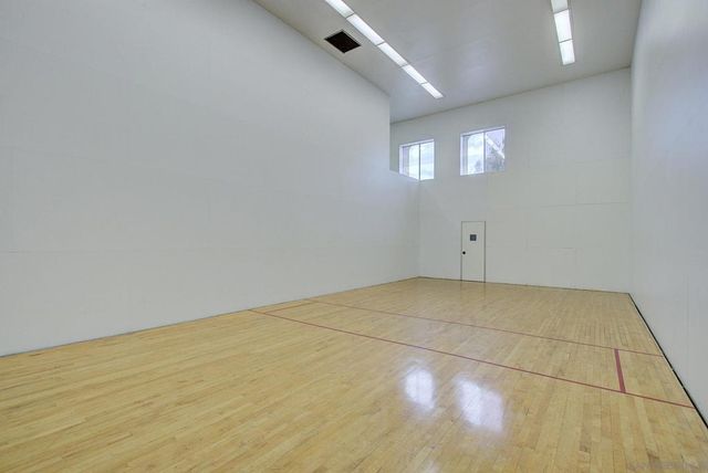 930 Via Mil Cumbres 142, Solana Beach, CA 92075