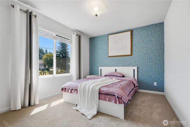 20018 91st PL S, Kent, WA 98031