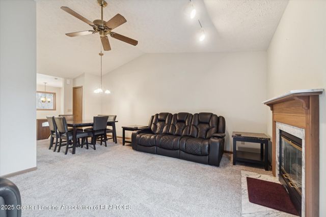 5041 Willoughby Road 4, Holt, MI 48842