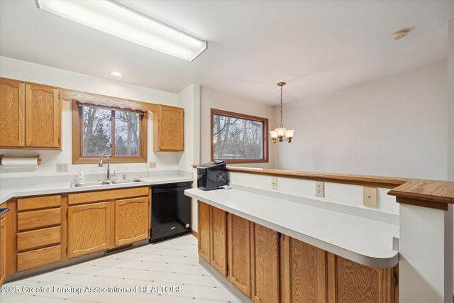 5041 Willoughby Road 4, Holt, MI 48842