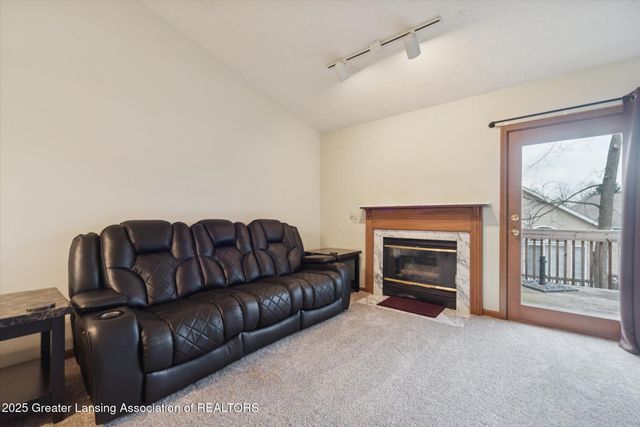 5041 Willoughby Road 4, Holt, MI 48842