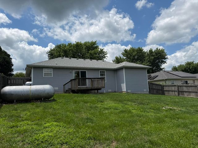 1212 S 15th Street, Ozark, MO 65721