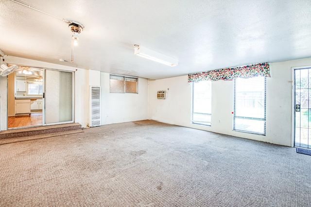 51 San Jose Avenue, Clovis, CA 93612