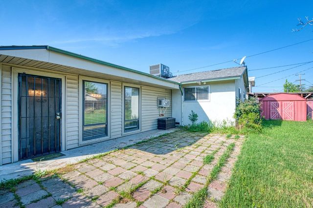 51 San Jose Avenue, Clovis, CA 93612