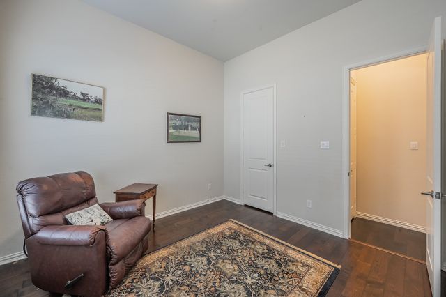 902 Enchanted Wood Drive, Arlington, TX 76005