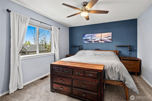 127 Bremerton Boulevard W, Bremerton, WA 98312