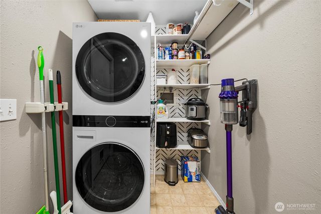 127 Bremerton Boulevard W, Bremerton, WA 98312