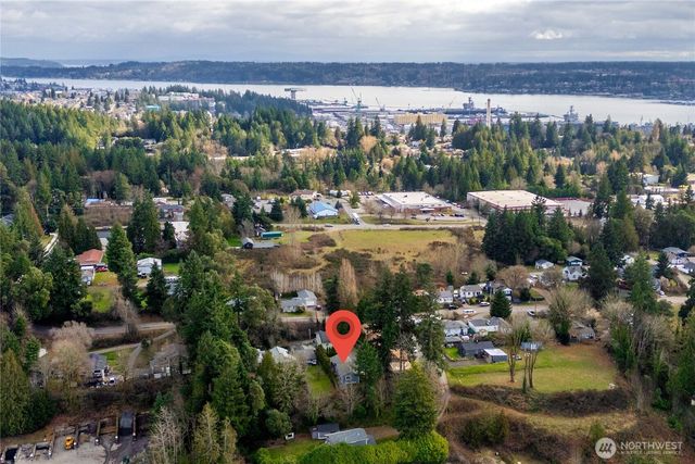 127 Bremerton Boulevard W, Bremerton, WA 98312