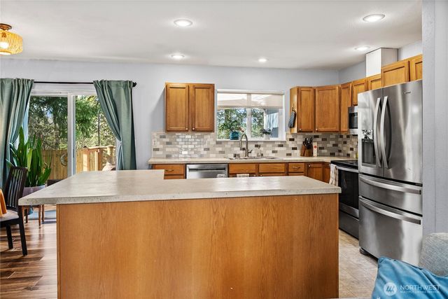 127 Bremerton Boulevard W, Bremerton, WA 98312