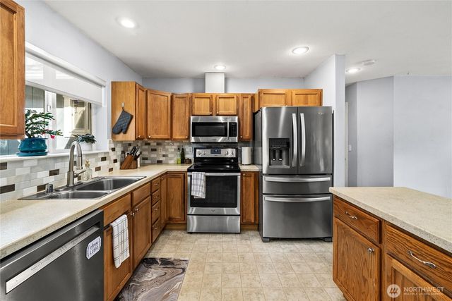 127 Bremerton Boulevard W, Bremerton, WA 98312