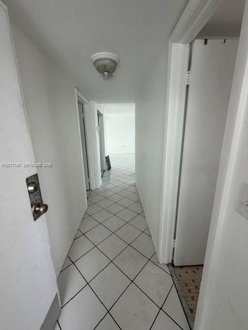 2001 Bay Drive 301, Miami Beach, FL 33141