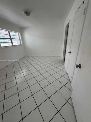 2001 Bay Drive 301, Miami Beach, FL 33141