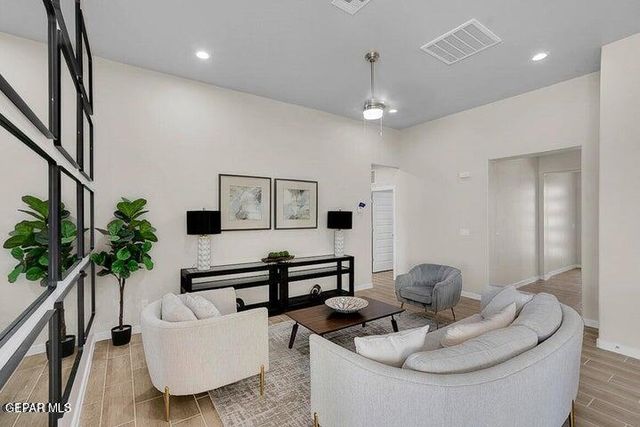 12837 Middlesbrough Avenue, El Paso, TX 79928