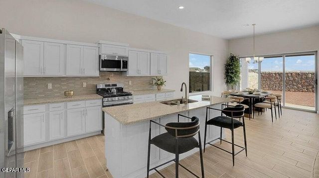 12837 Middlesbrough Avenue, El Paso, TX 79928