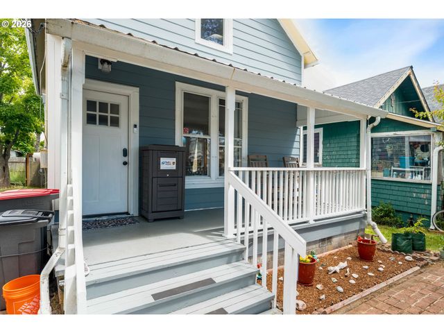 804 2ND Ave, Seaside, OR 97138