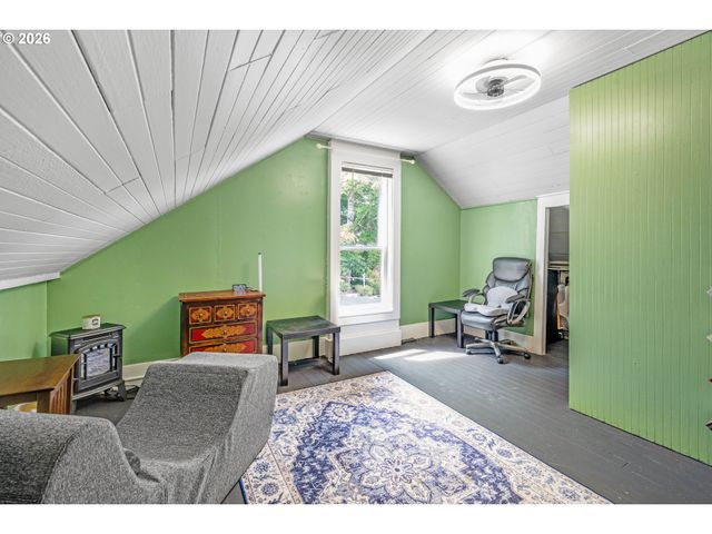 804 2ND Ave, Seaside, OR 97138