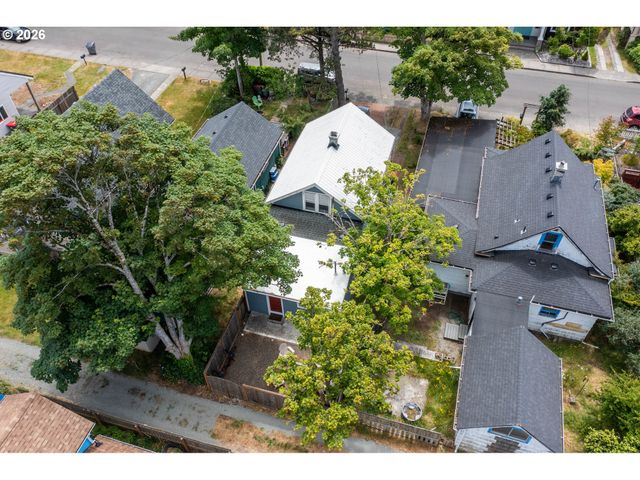 804 2ND Ave, Seaside, OR 97138