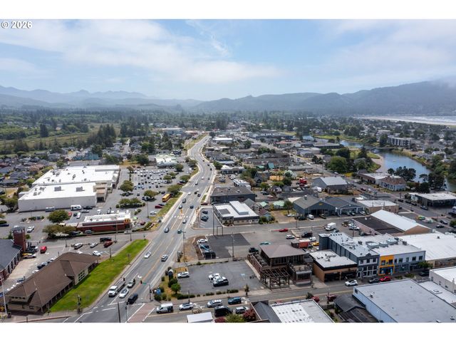 804 2ND Ave, Seaside, OR 97138