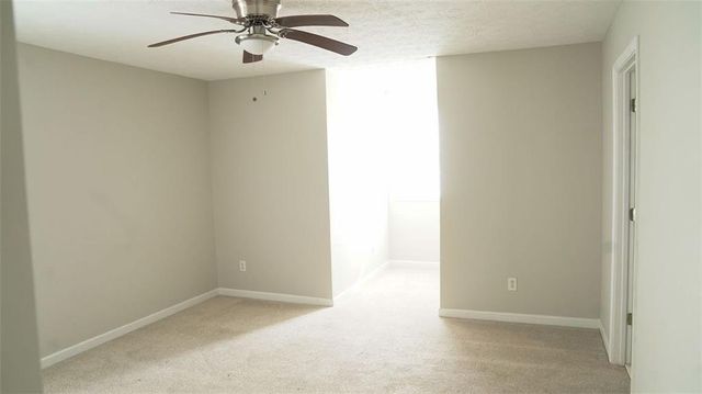 623 SHADOWMOORE Drive, Riverdale, GA 30274
