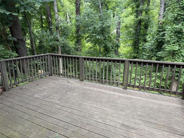 623 SHADOWMOORE Drive, Riverdale, GA 30274