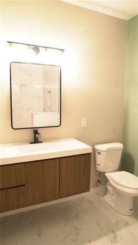 623 SHADOWMOORE Drive, Riverdale, GA 30274