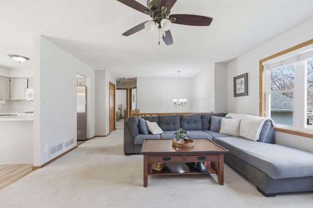 2044 Burke Avenue E, North Saint Paul, MN 55109