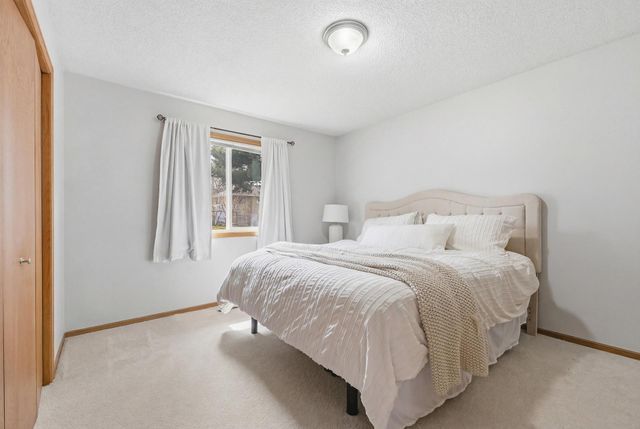 2044 Burke Avenue E, North Saint Paul, MN 55109