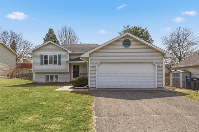 2044 Burke Avenue E, North Saint Paul, MN 55109