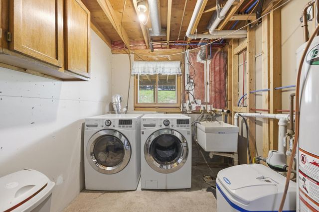 2044 Burke Avenue E, North Saint Paul, MN 55109