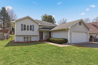 2044 Burke Avenue E, North Saint Paul, MN 55109