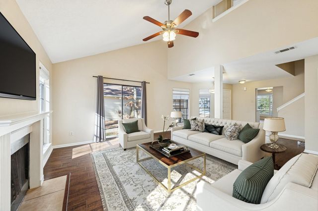 22 Camberwell Court, The Woodlands, TX 77380