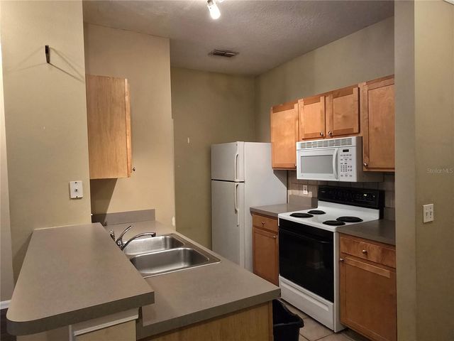 4207 S DALE MABRY HIGHWAY 8211, Tampa, FL 33611