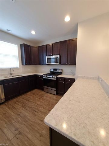 1801 Perla DR, Virginia Beach, VA 23456