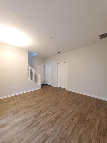 1801 Perla DR, Virginia Beach, VA 23456