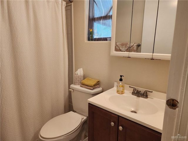 3120 Boca Chica Drive, Weslaco, TX 78596