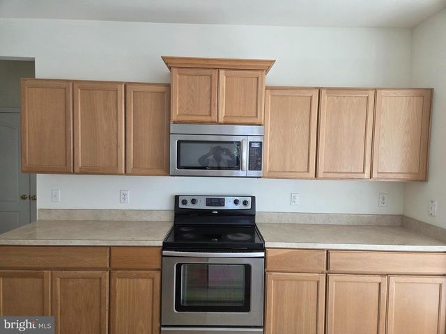 11 TANZANITE CT, Dover, DE 19904
