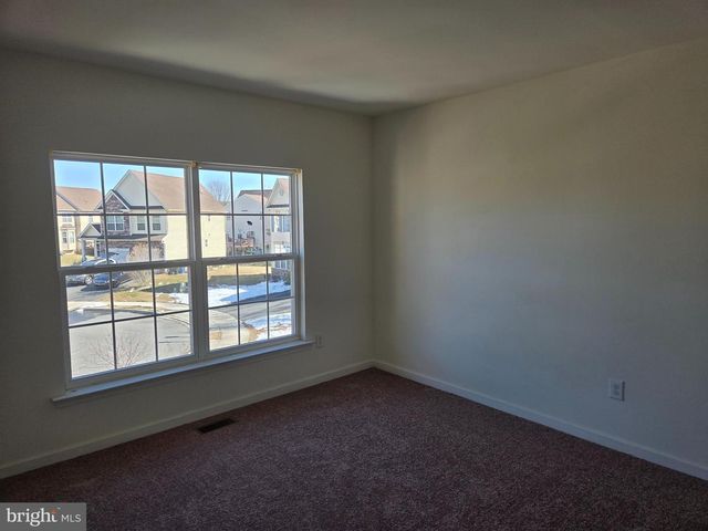 11 TANZANITE CT, Dover, DE 19904