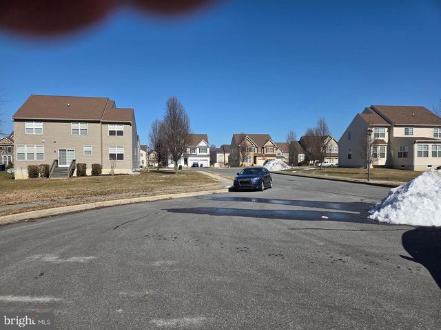 11 TANZANITE CT, Dover, DE 19904