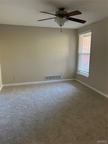 1951 Greenpoint Drive 103, Kirkwood, MO 63122