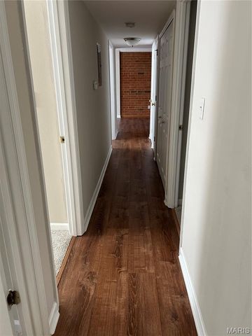 1951 Greenpoint Drive 103, Kirkwood, MO 63122