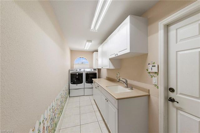508 SW 6th ST, Cape Coral, FL 33991