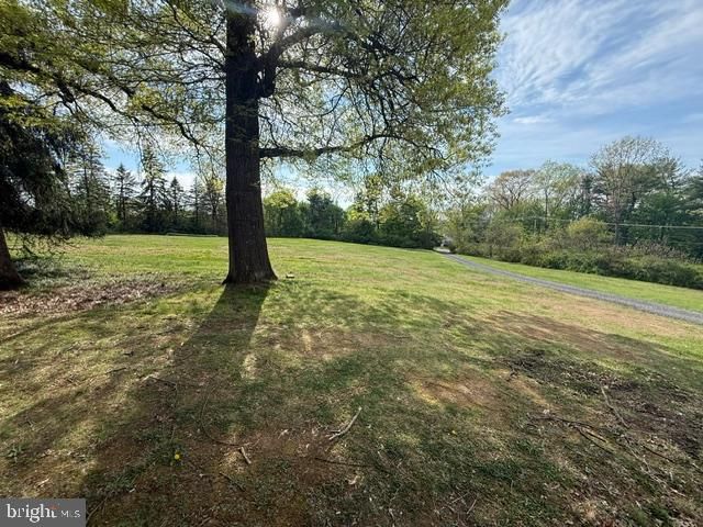 848 WHITE OAK LN, Leesport, PA 19533