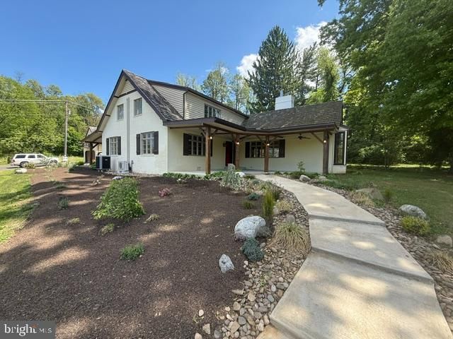 848 WHITE OAK LN, Leesport, PA 19533