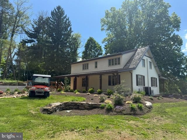 848 WHITE OAK LN, Leesport, PA 19533