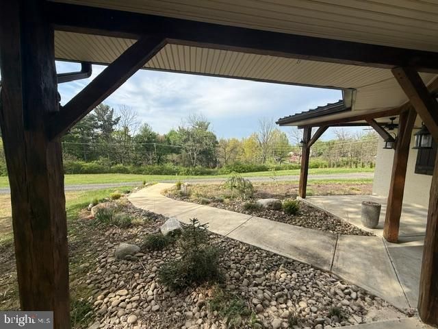 848 WHITE OAK LN, Leesport, PA 19533